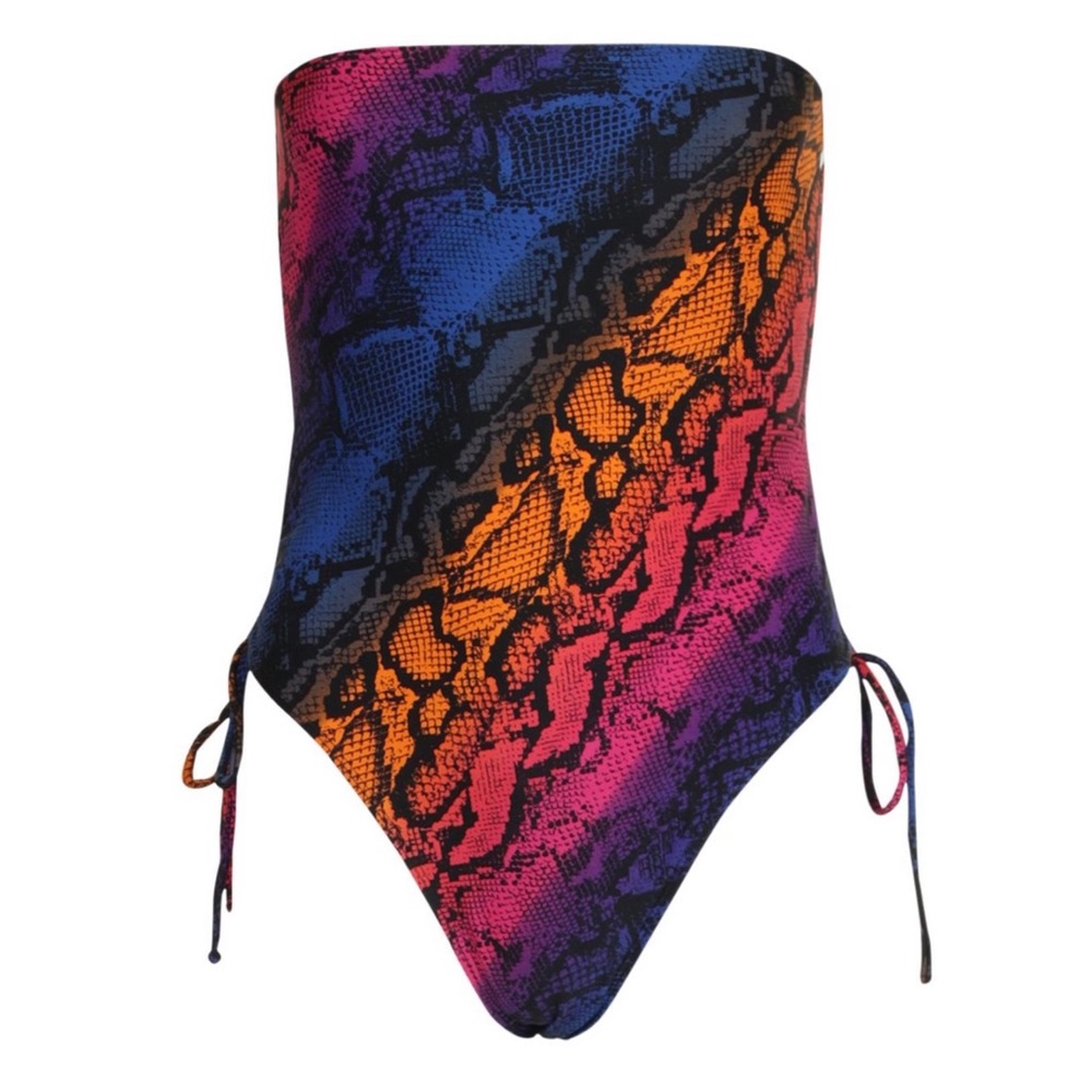 SWIMSUIT